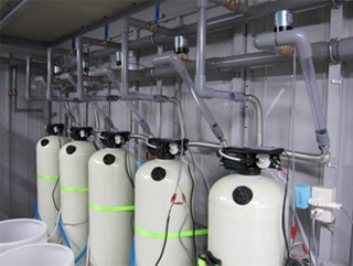 乳製品工場軟水装置カスタム50型ｘ5台設置